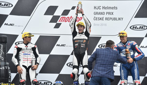 Première victoire historique du Team Peugeot Scooters Saxoprint en Moto3™